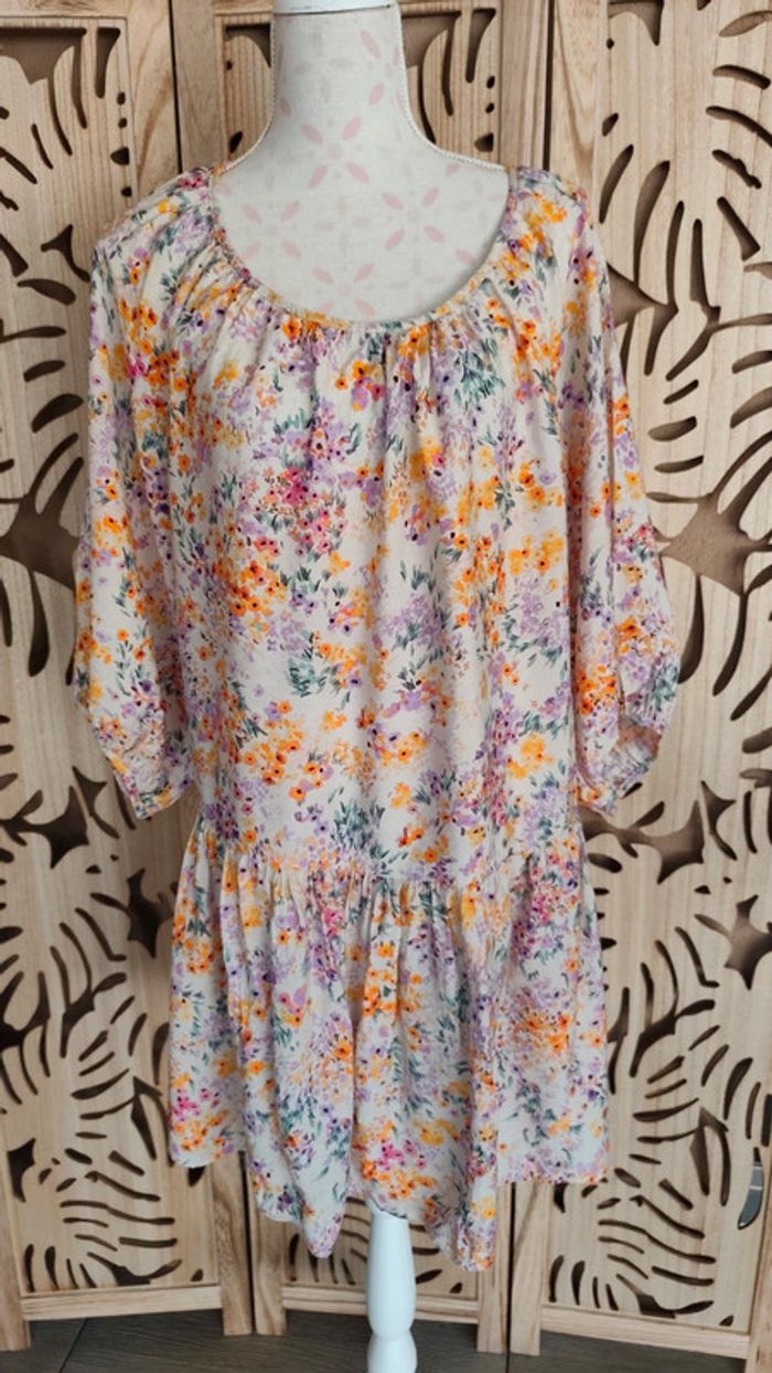 robe fleurie, coupe ample manches 3 quart Taille M H&M