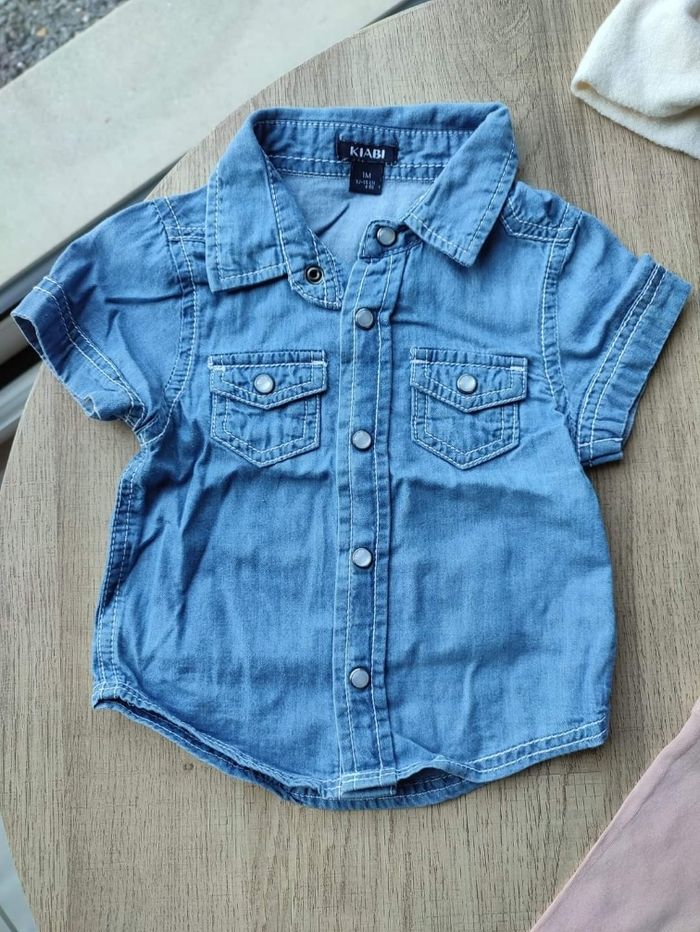 Taille 1 mois : Chemise et deux leggings - photo numéro 2