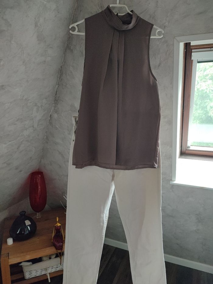 Lot beige.  vêtements femme - photo numéro 4