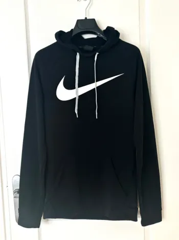 Sweat Nike noir