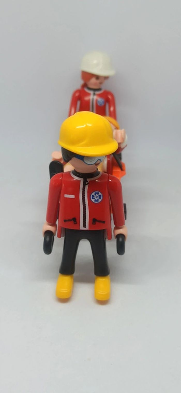 Secouristes de montagne avec brancard et blessée playmobil - photo numéro 2