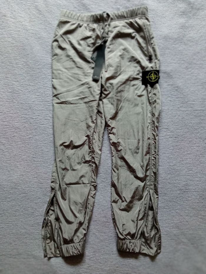 Bas Stone Island argenté - photo numéro 3