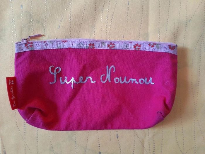 Jolie Trousse idéale pour une Super Nounou ! - photo numéro 3