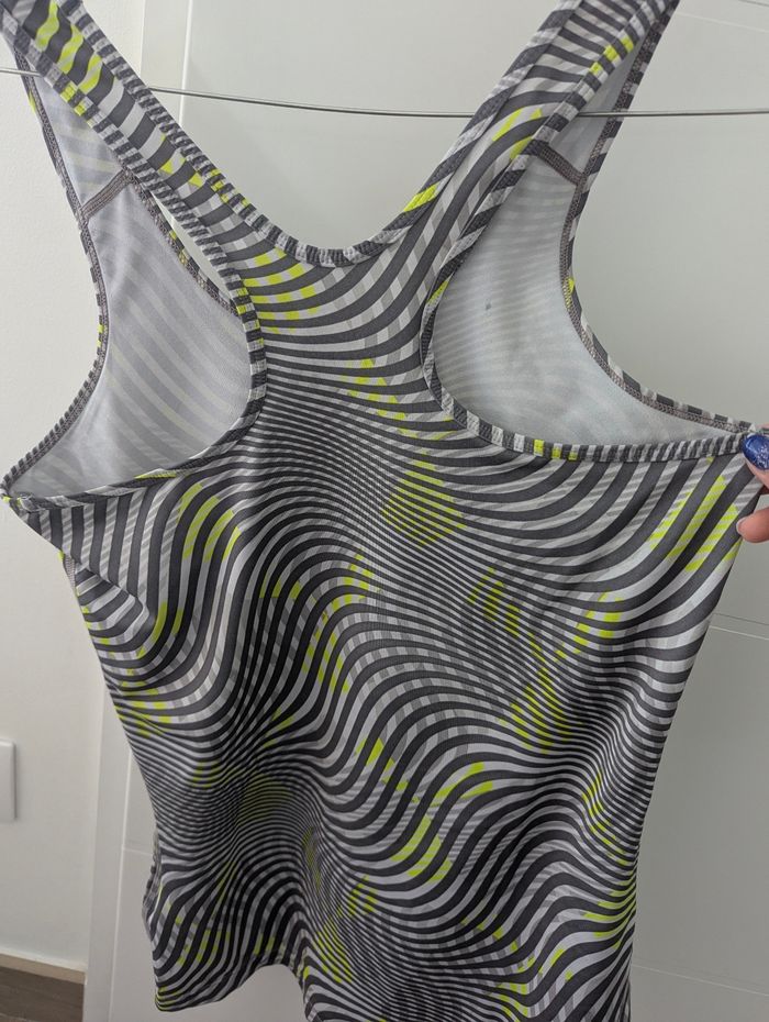 Débardeur nike - photo numéro 3