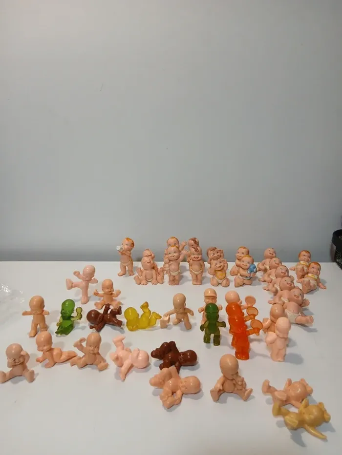 Figurines magic baby et babies