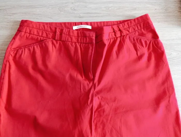 Pantalong Rouge Taille 40
Marque Camaïeu - photo numéro 5