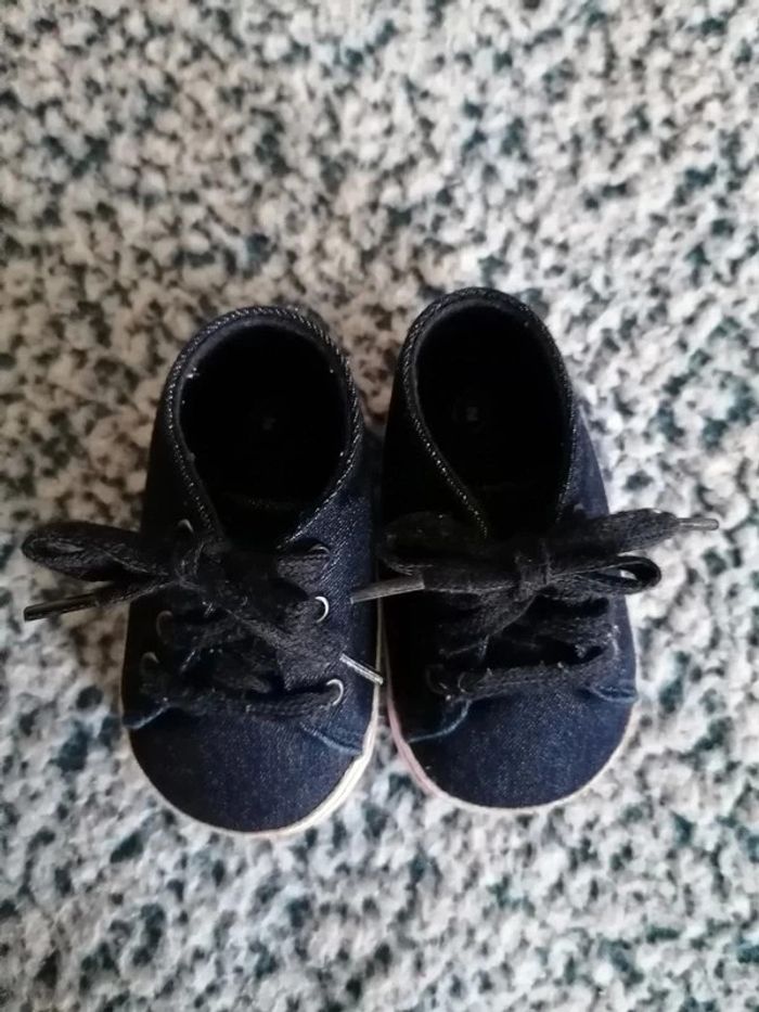 Chaussures basket bébé taille 17-18 - photo numéro 3