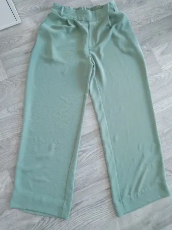 Pantalon vert femme taille 38