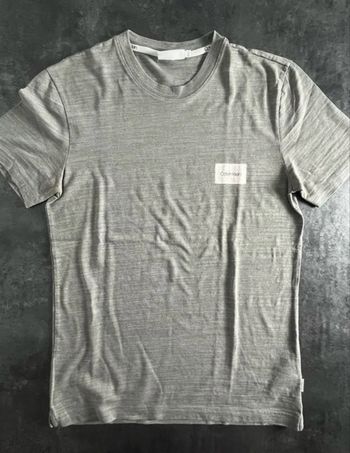 T shirt Calvin Klein taille xs