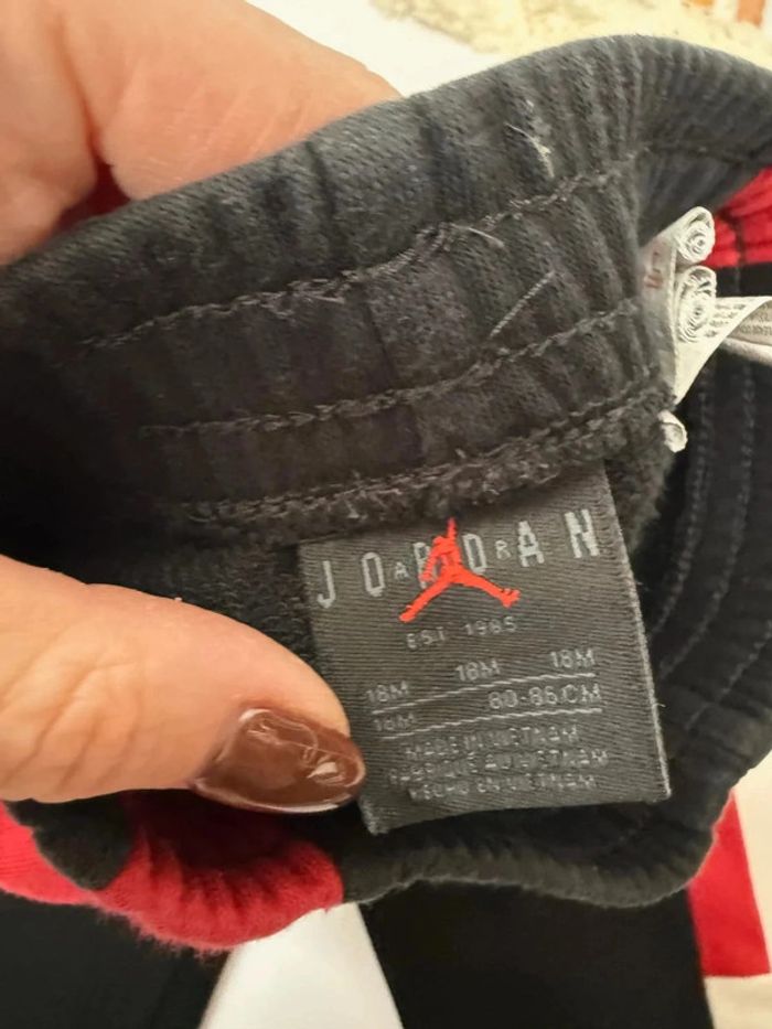 Pantalon de training Jordan garçon taille 18 mois - photo numéro 5