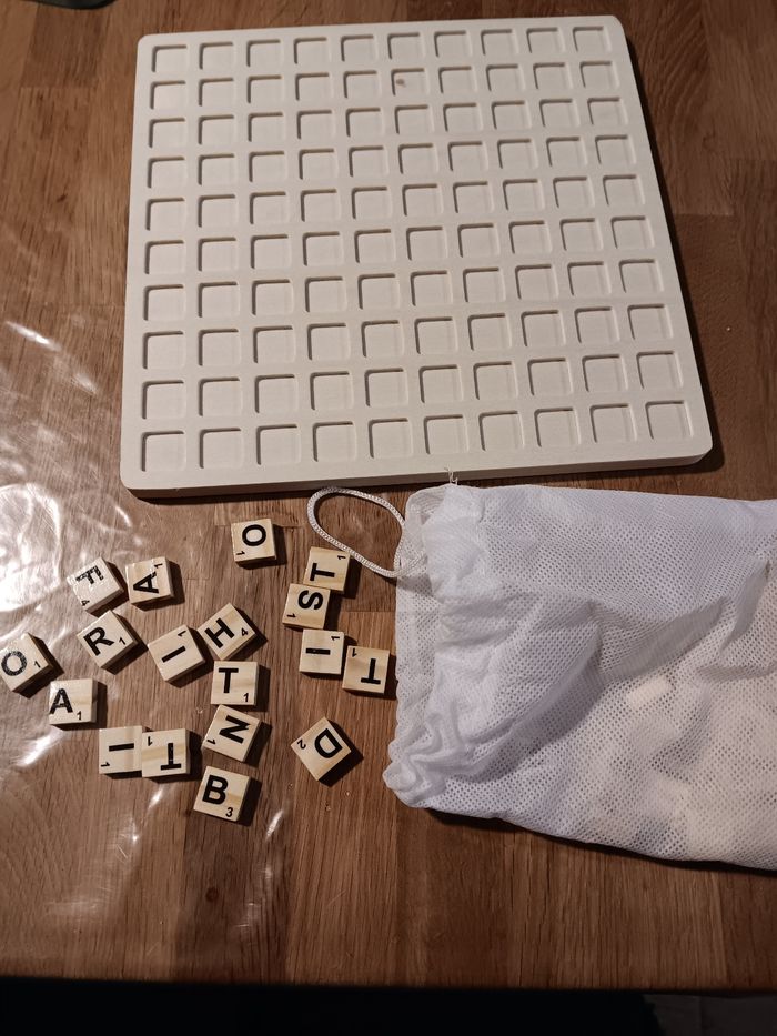 Jeu de mots en bois - photo numéro 2