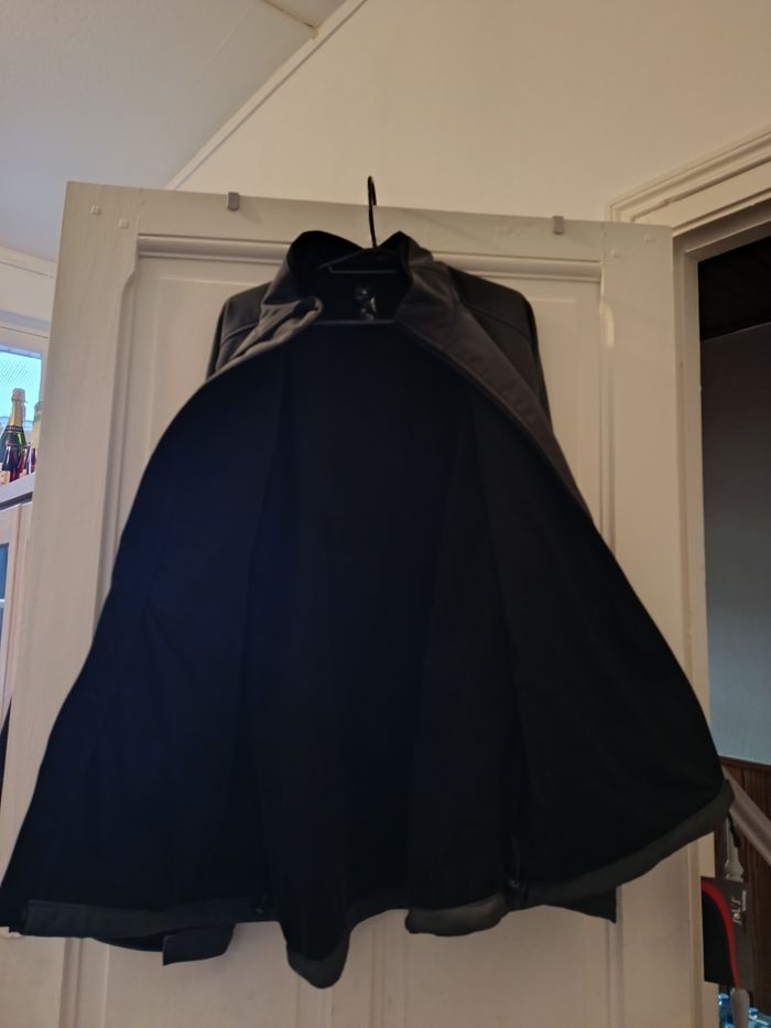 Veste imperméable - photo numéro 3