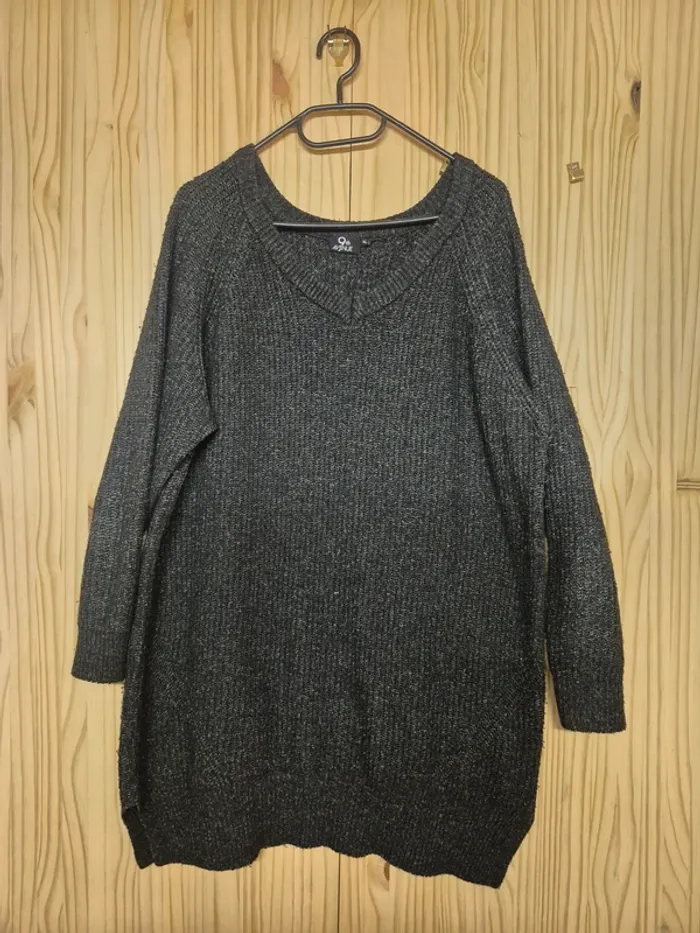 Pull noir