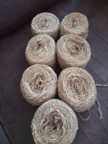 Lot de 7 Pelotes Fantaisies Effet Bouclettes Tons Marrons et Beiges (550g)