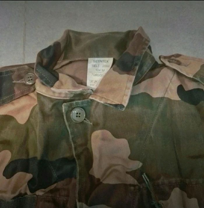 Veste militaire armée camouflage taille M Seyntex Deguisement carnaval  Très bon état  Envoi rapide - photo numéro 2