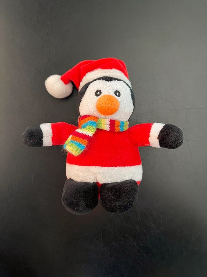 Peluche pingouin de Noël