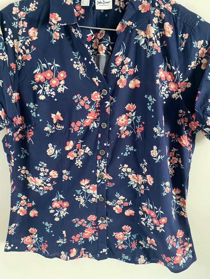 Chemise fleurie - photo numéro 2