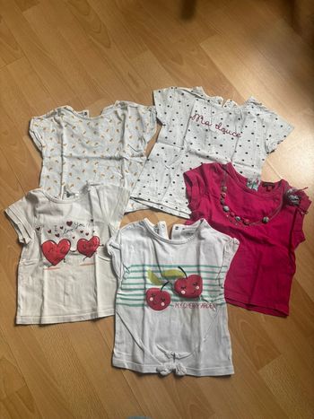 Lot 5 tee-shirts 2 ans