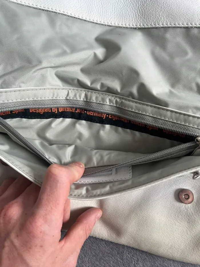 Sac blanc en cuir perforé JOST – Y2K minimaliste & épuré - photo numéro 5