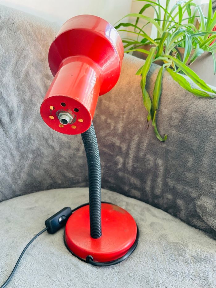 Lampe de bureau vintage en métal rouge 90’s - photo numéro 5
