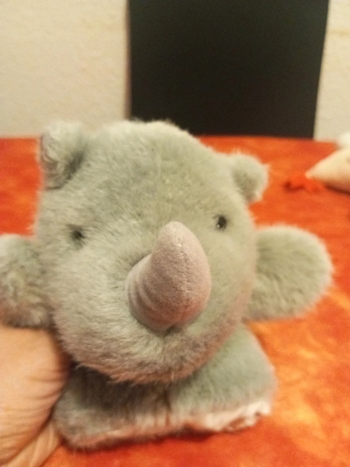 Marionnette rhinocéros, marque coffre à jouets - photo numéro 2