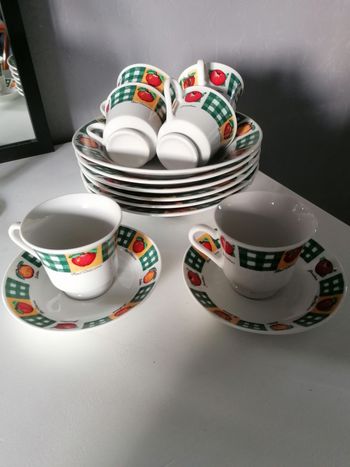 Lot de vaisselle vintage année 90