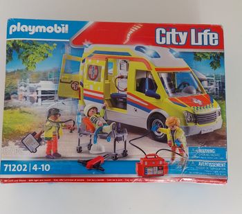 Playmobil City Life 71202 Ambulance avec effets lumineux et sonore neuf plastiques scellés