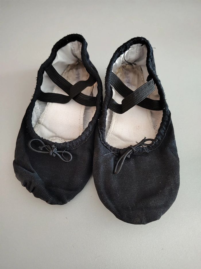 Ballerines de danse noires P.30 - photo numéro 4