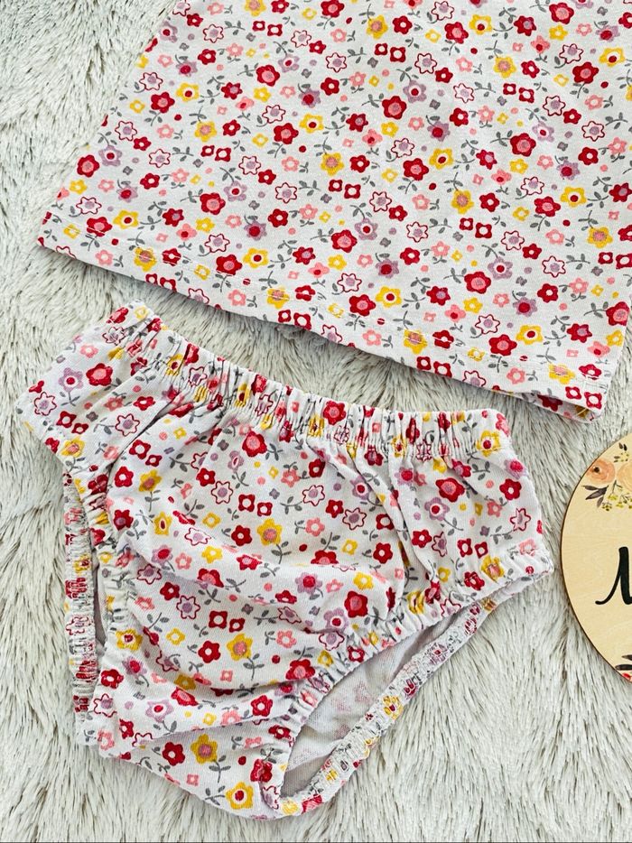 Ensemble Bloomer Culotte Tee Shirt Fleurs Bébé 3 mois - photo numéro 2
