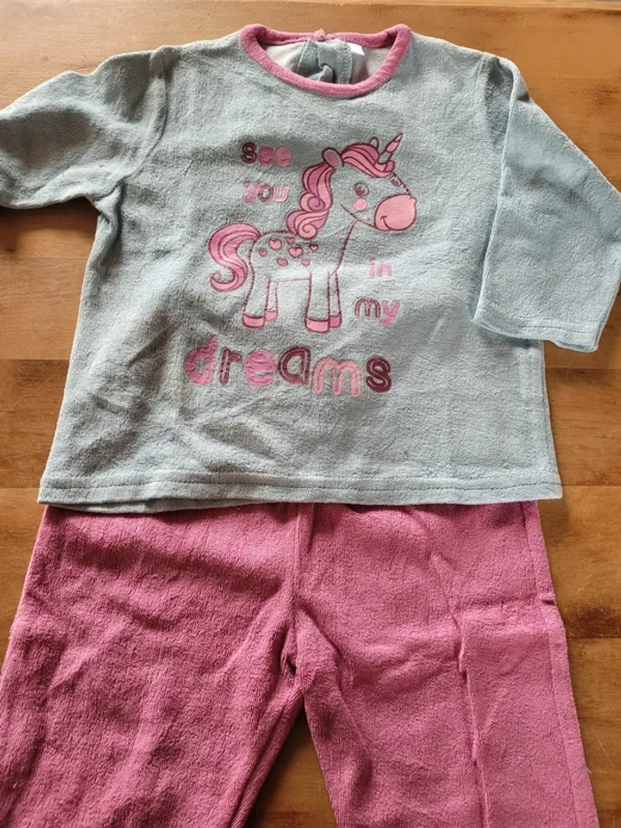 Lot pyjama 2 pièces + 2 bodys - photo numéro 2