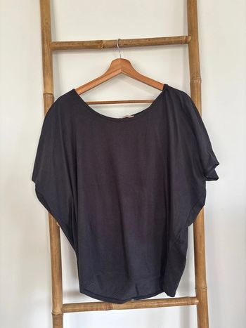 t shirt noir atypique