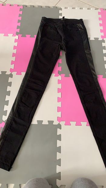 Pantalon bi matière jennyfer taille 34