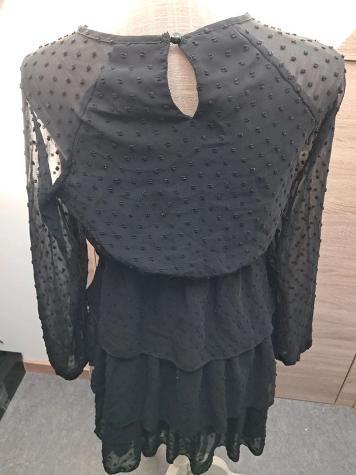 Robe dentelle - photo numéro 4