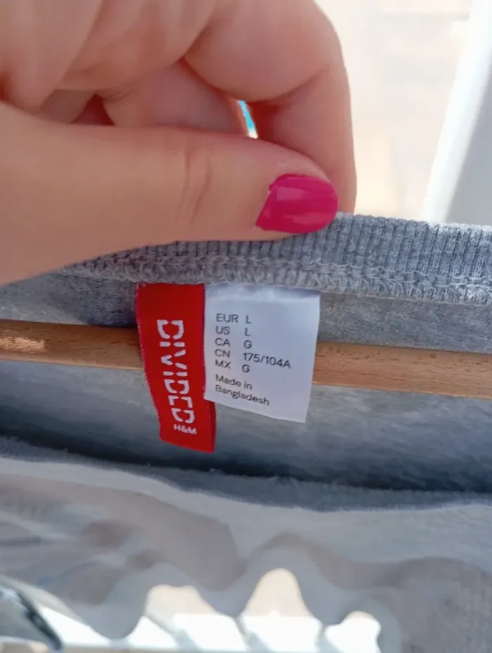 Pull Divided - photo numéro 3