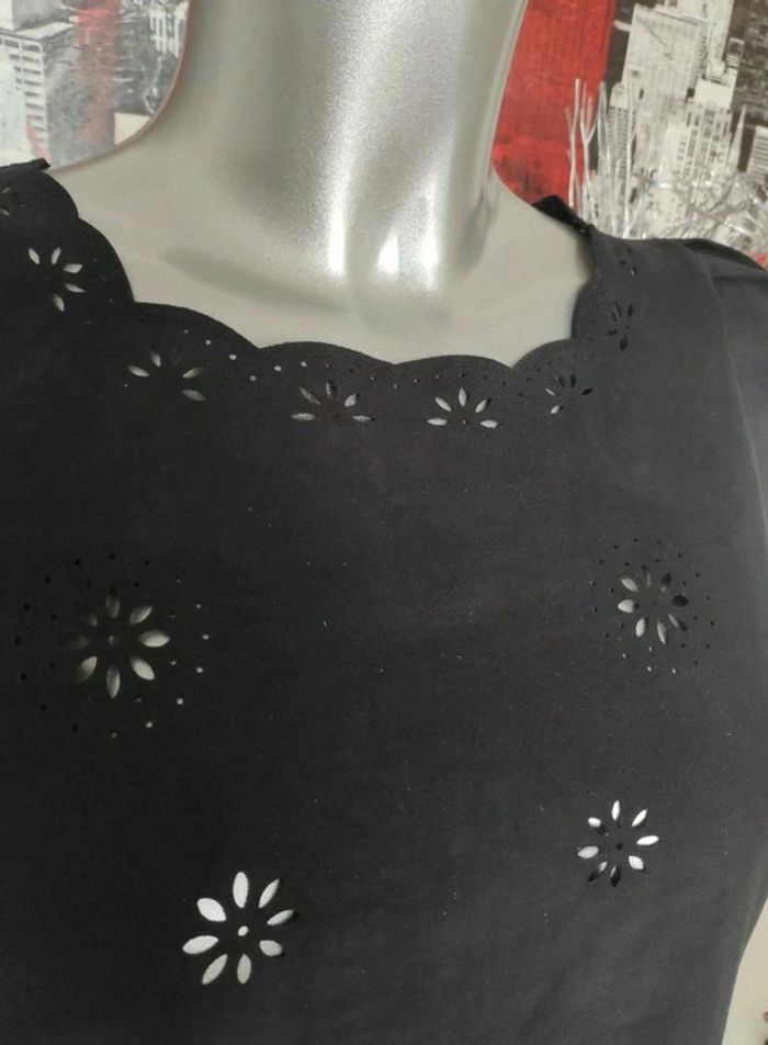 Robe noire taille M - photo numéro 2