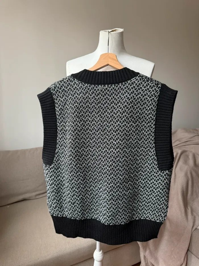 Magnifique pull sans manches Liberto L/40 - photo numéro 3
