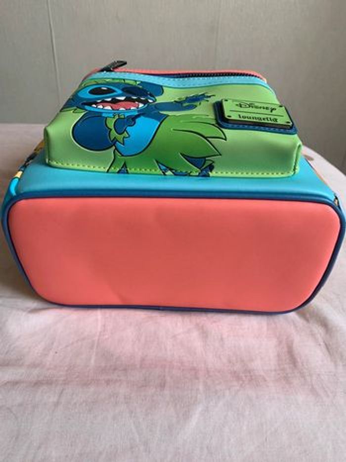 Loungefly Disney Jaase Stitch Colorblock - photo numéro 6