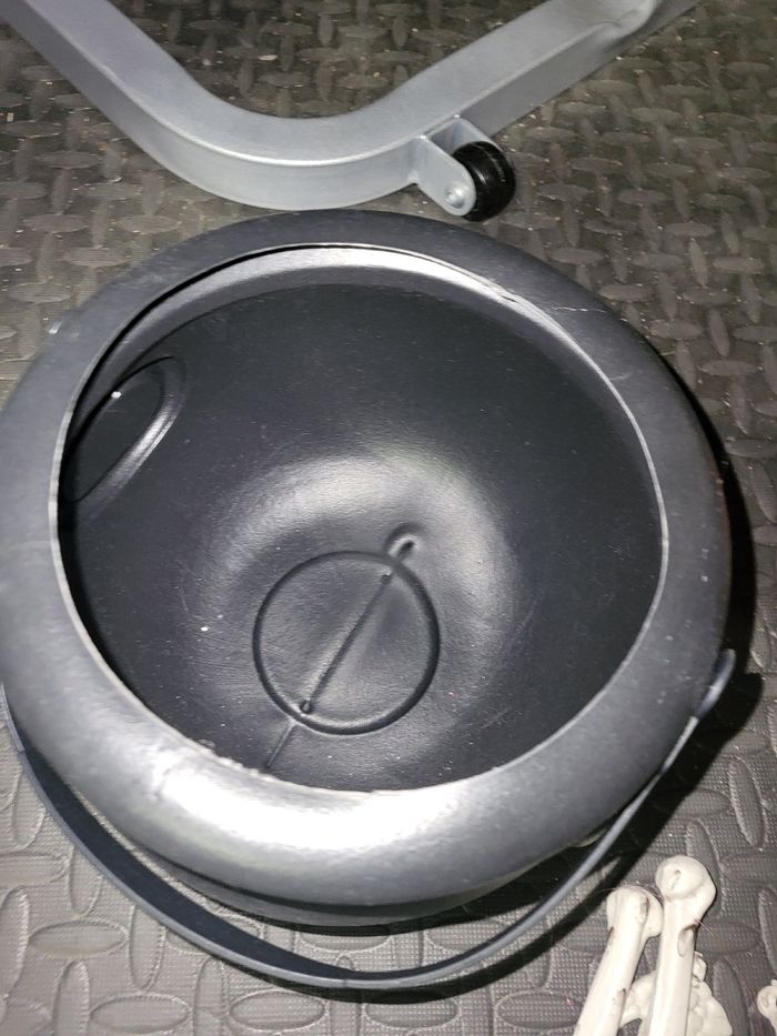 Petit chaudron plastique halloween - photo numéro 2