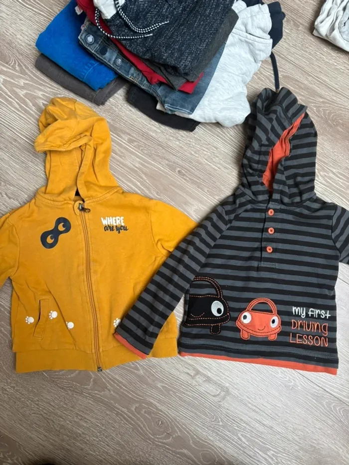 Lot vêtements garçon 2 ans - photo numéro 7