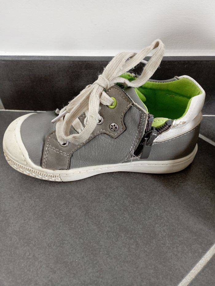 Paire de basket taille 27 - photo numéro 3