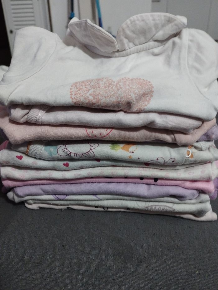 Lot de 12 bodys