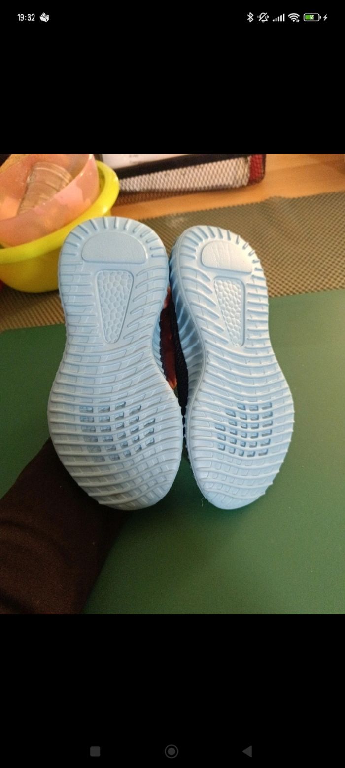 Basket enfant neuve 30 - photo numéro 3