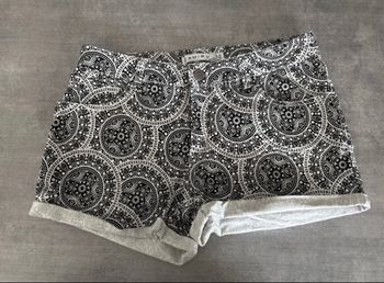 Short motif noir et blanc