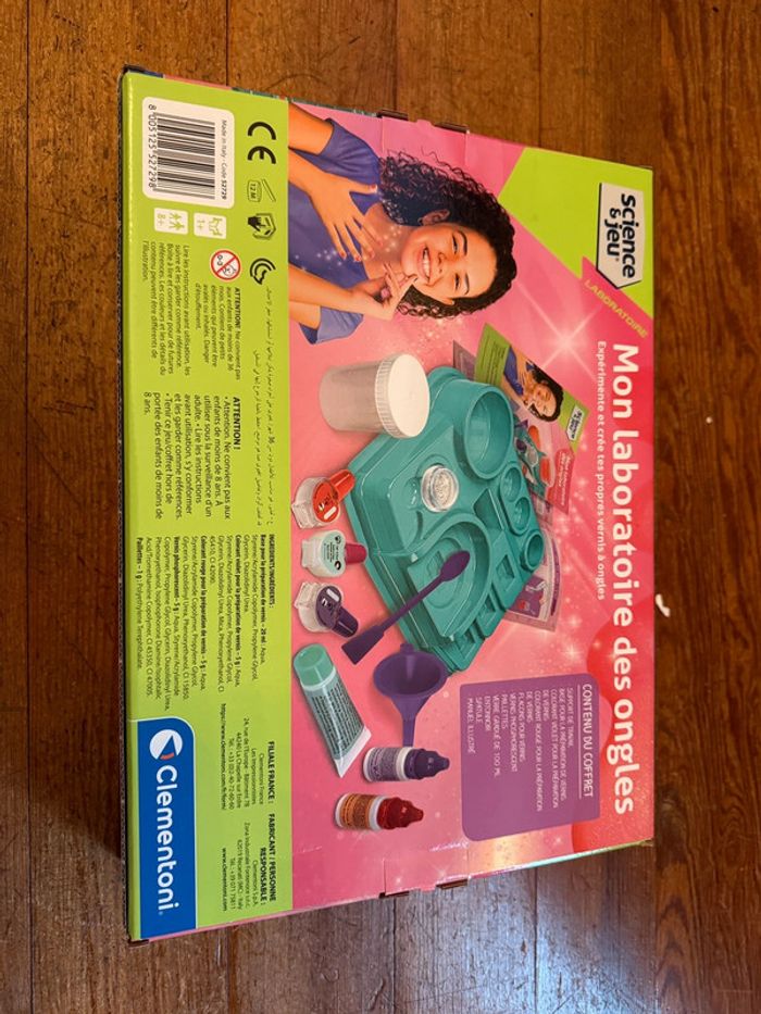 NEUF Clémentoni Mon laboratoire des ongles vernis manucure science et jeu - photo numéro 2