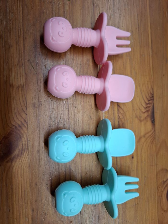 Couverts en silicone pour bébé