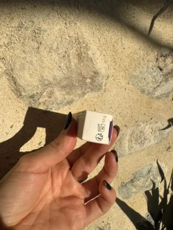 Glitch beauty - Fard liquide liquid bug teinte bug - photo numéro 3