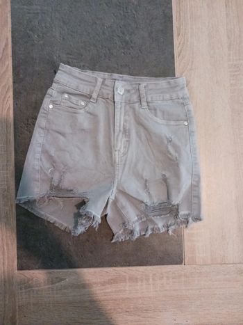 Short gris taille 38