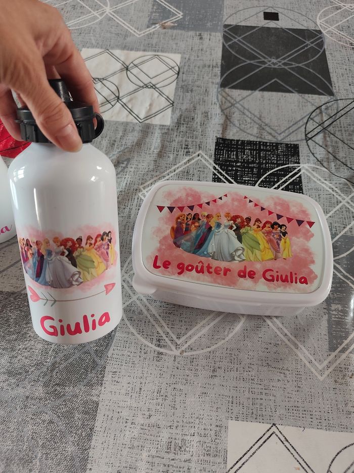 Gourde et boîte à goûter - photo numéro 3