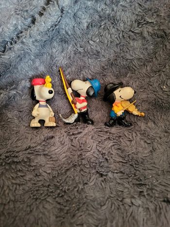 3 figurines snoopy vintage
