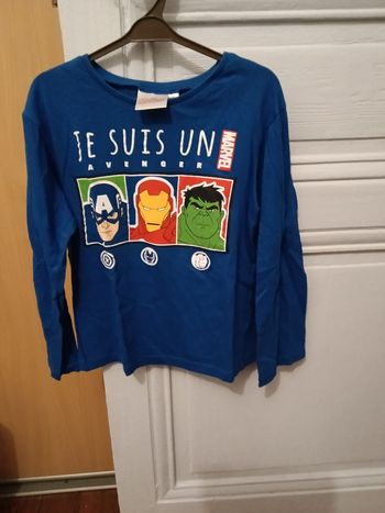 Tee-shirt avengers bleu et multicolore